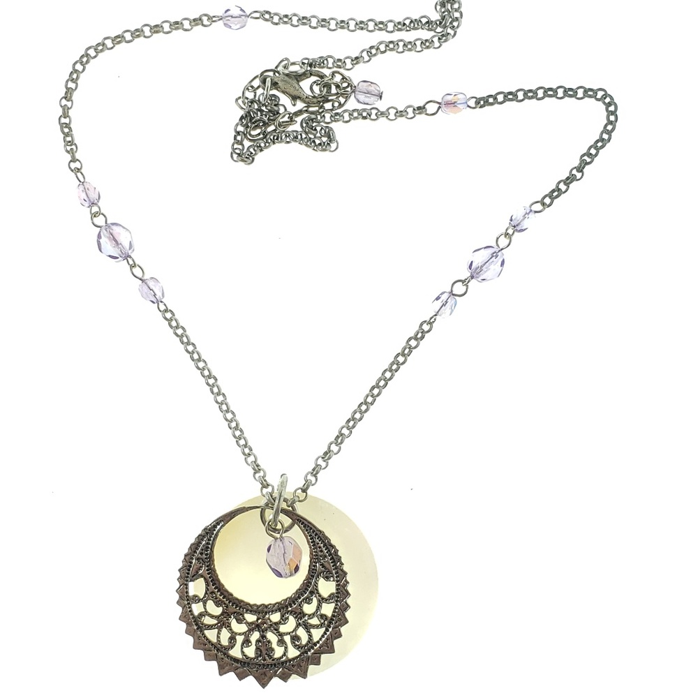 Boho style pendant necklace Mother of pearl